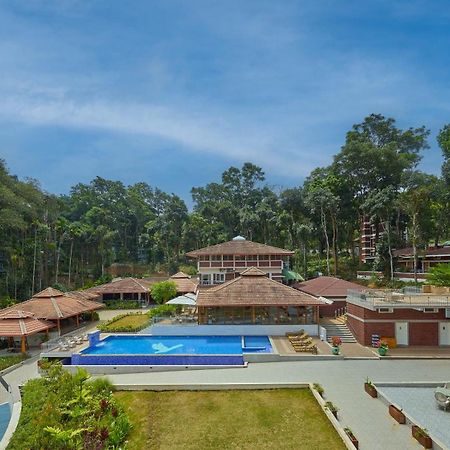 Regenta Resort Саклешпур Экстерьер фото